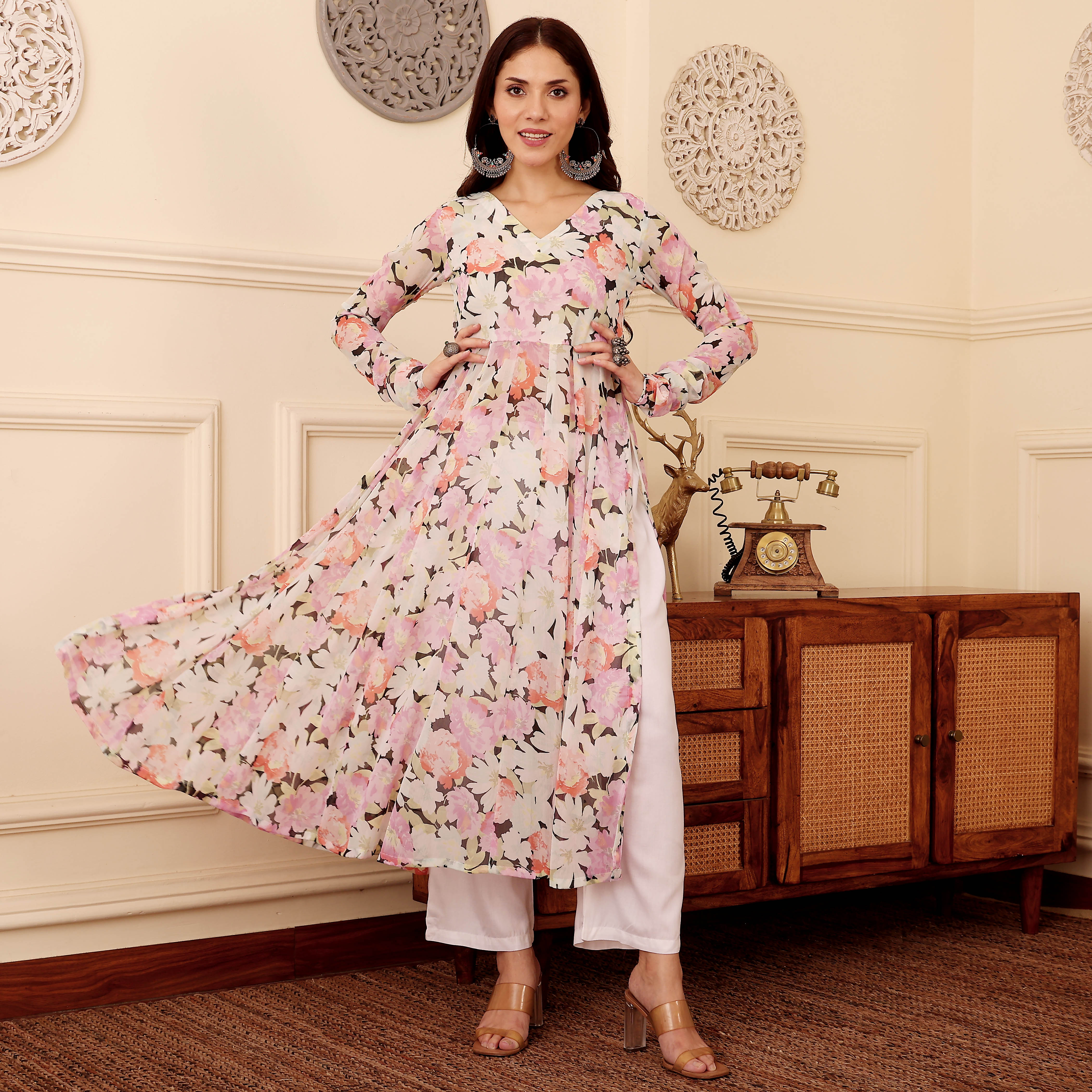 Akana Georgette Kurta