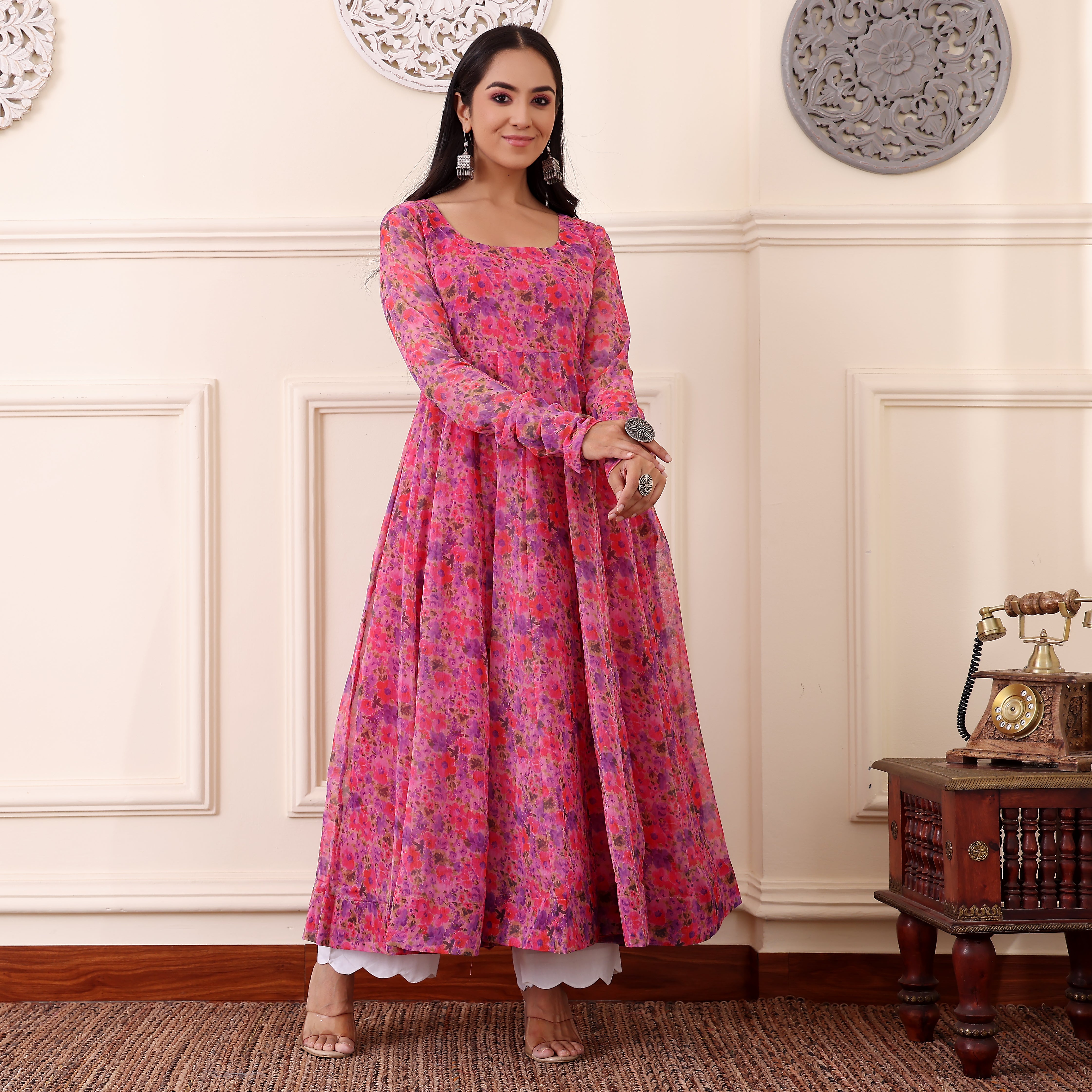 Mohika Georgette Kameez