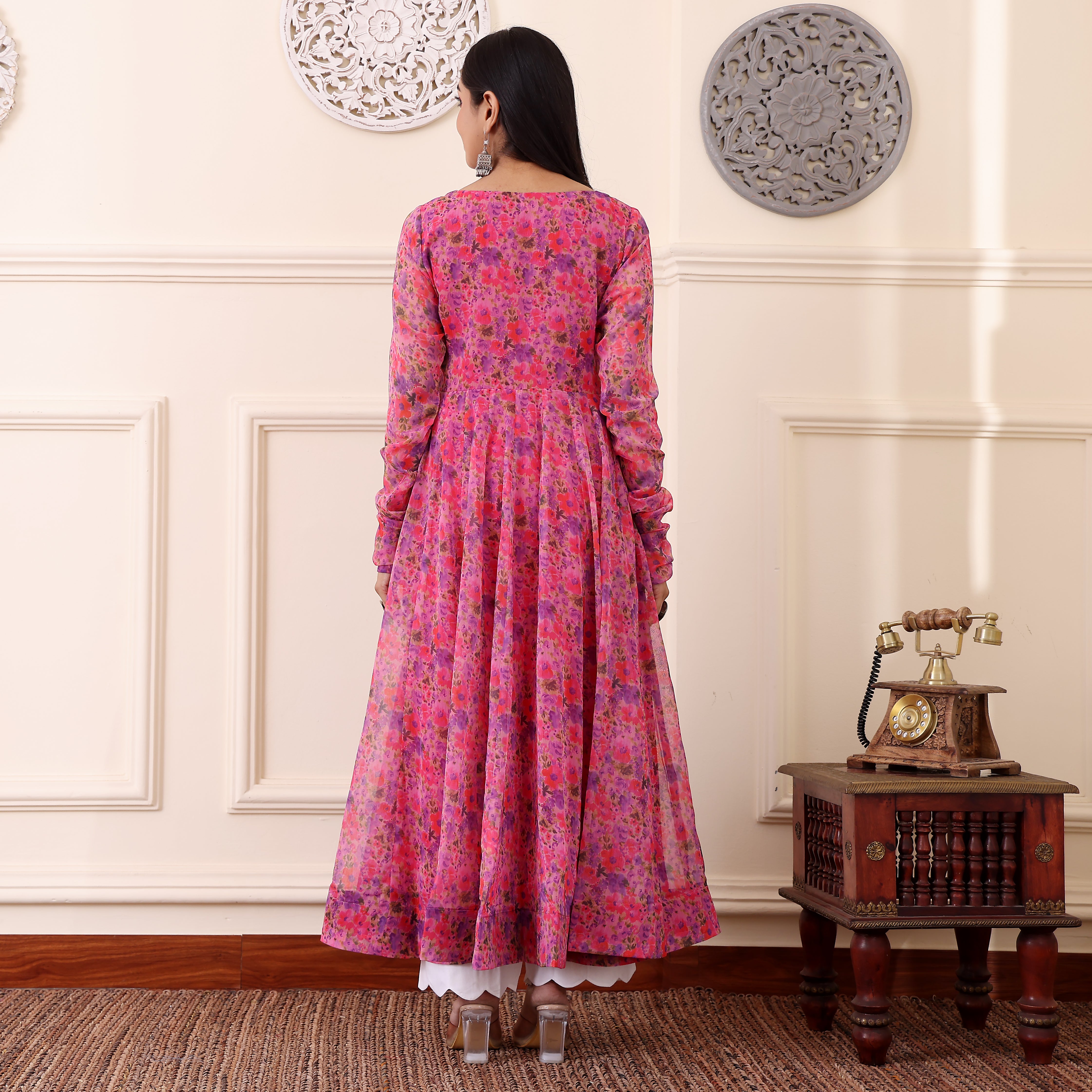 Mohika Georgette Kameez