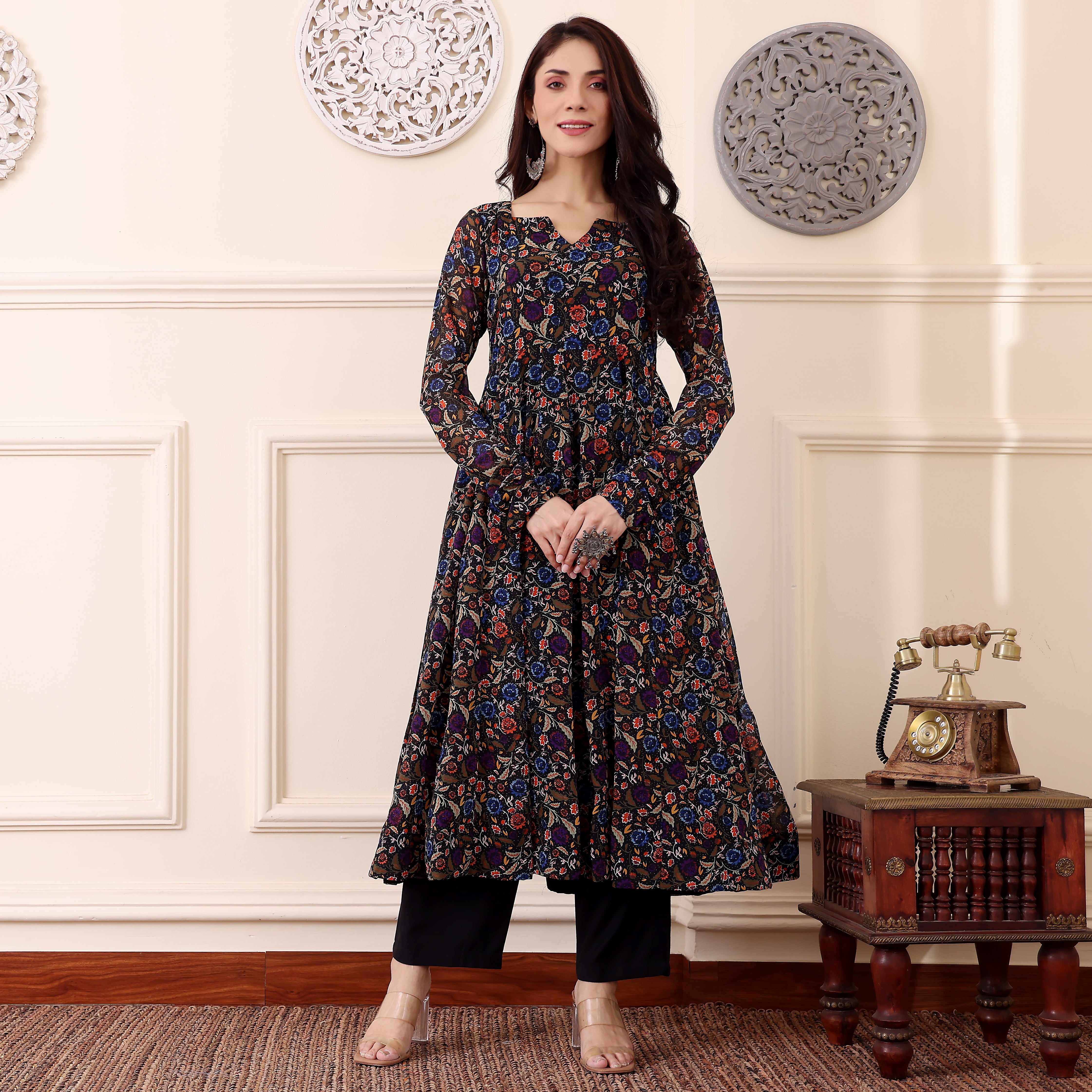 Kanisha Georgette Kalidaar Kurta