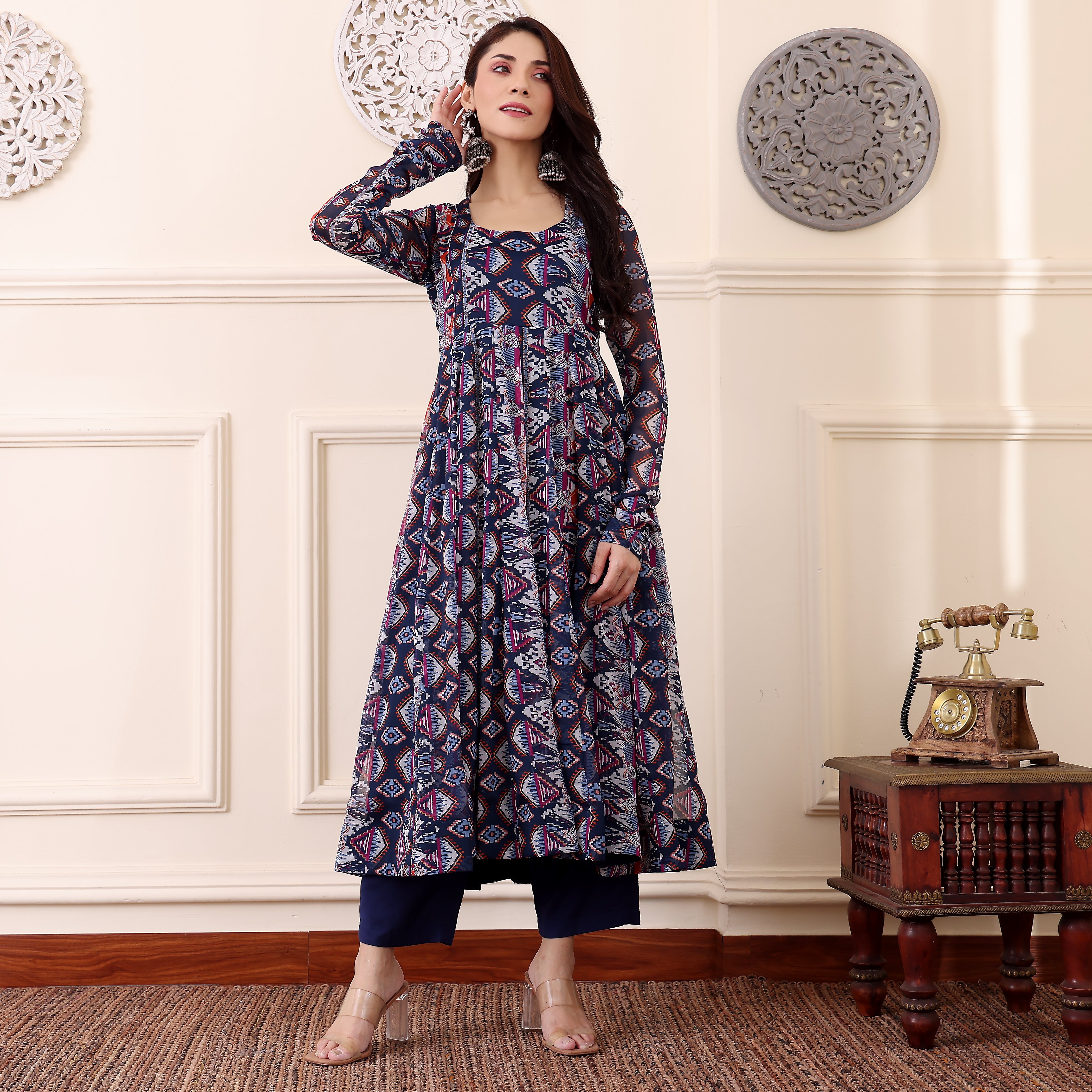 Ahani Georgette Kalidaar Kurta