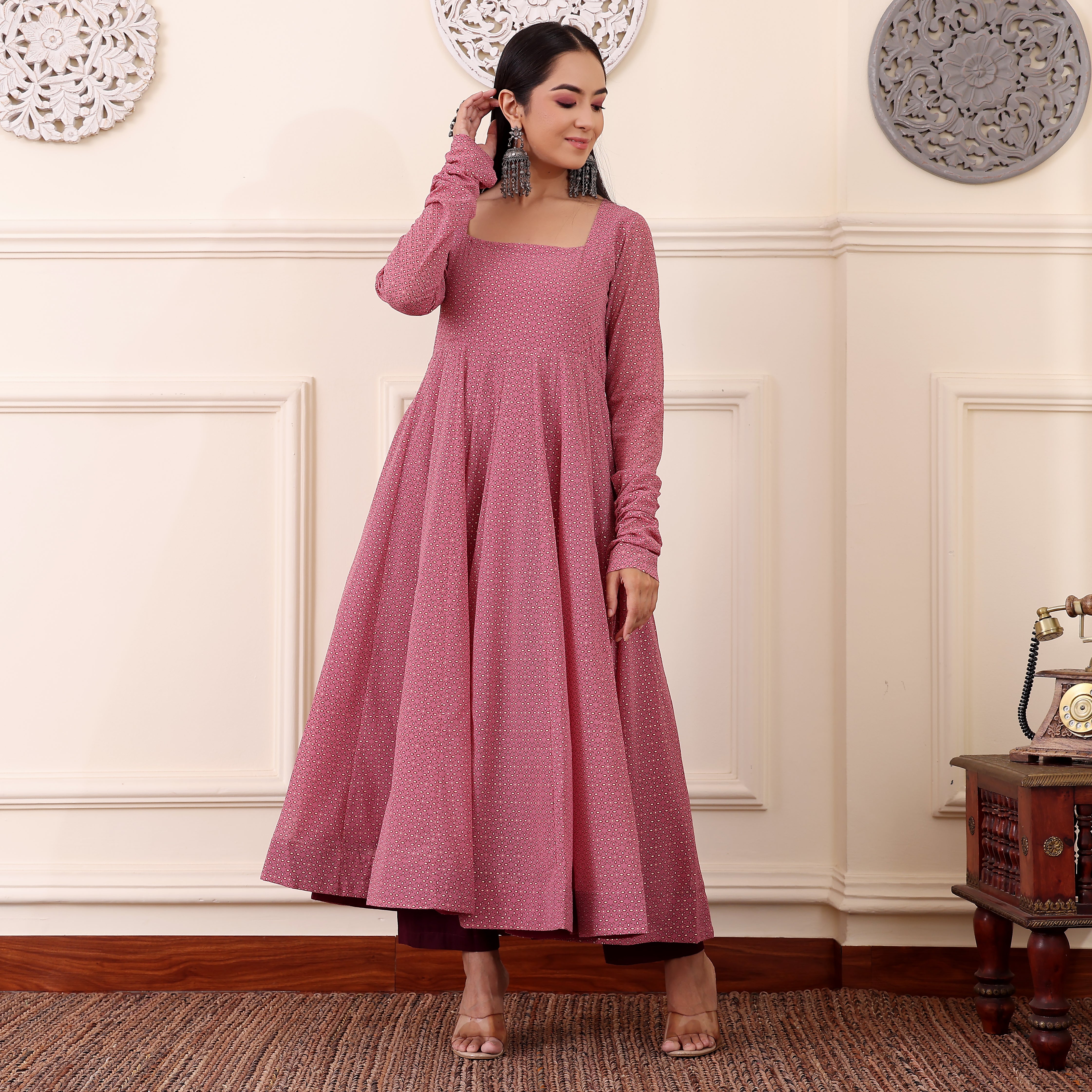 Sunanda Georgette Kalidaar Kurta