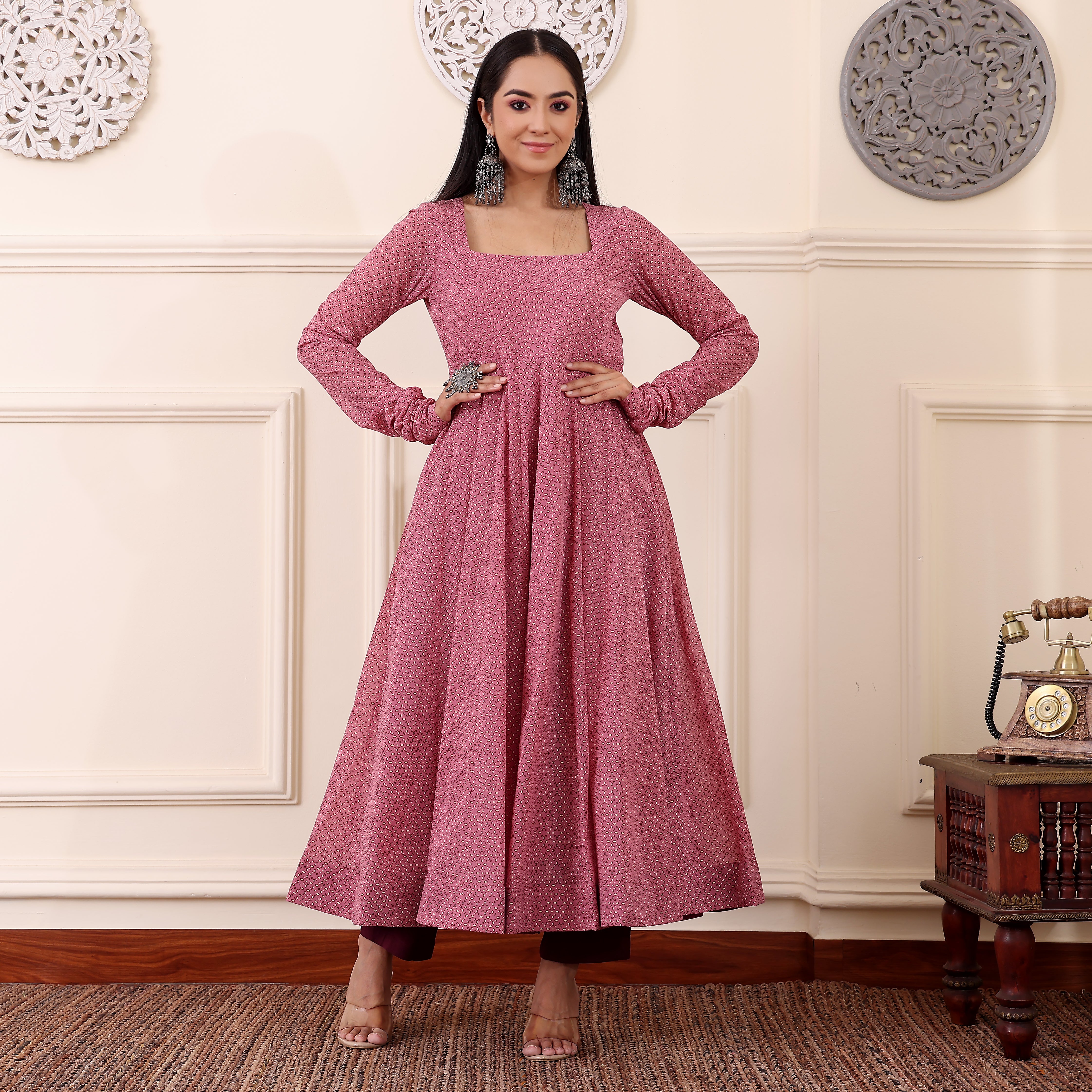 Sunanda Georgette Kalidaar Kurta