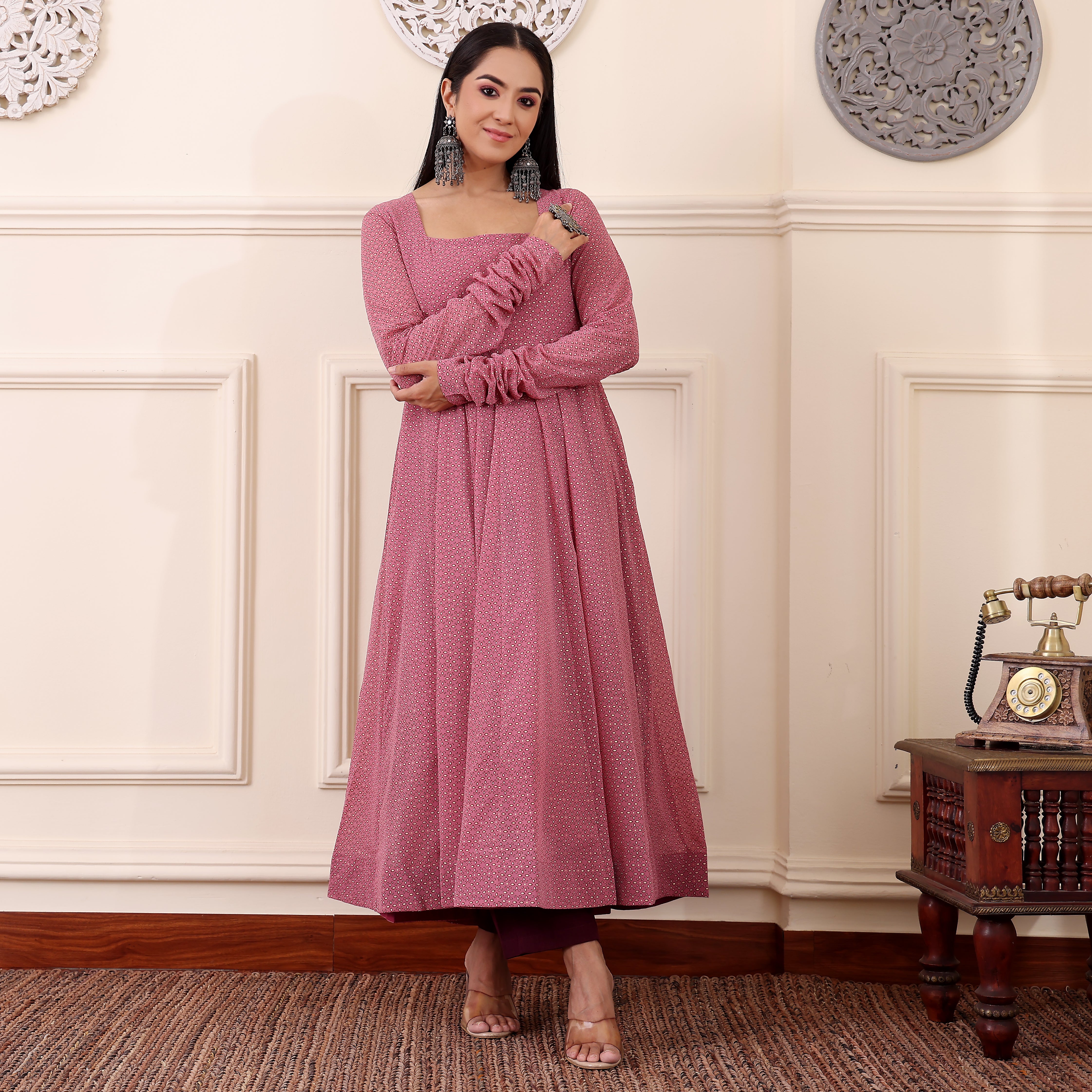 Sunanda Georgette Kalidaar Kurta