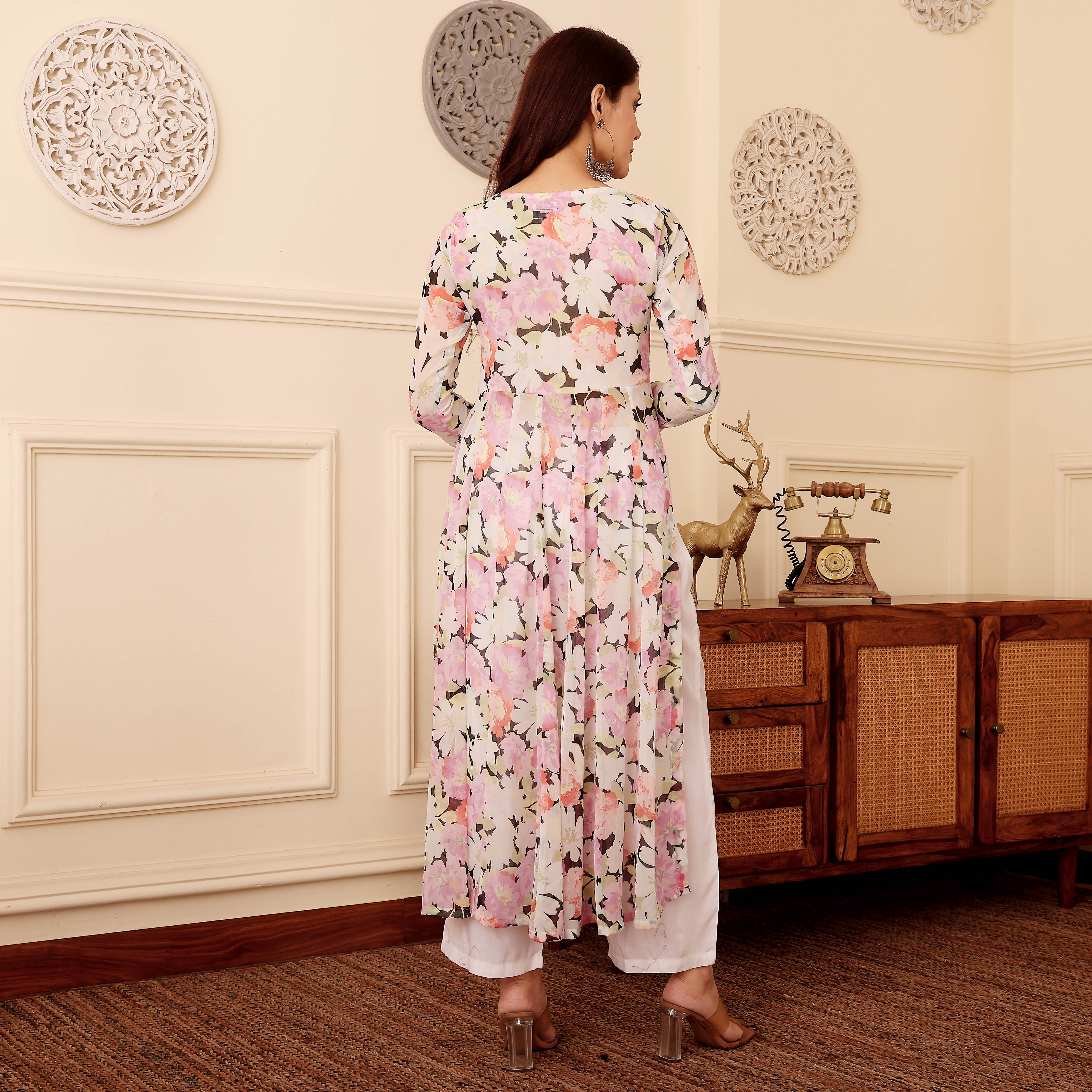 Akana Georgette Kurta