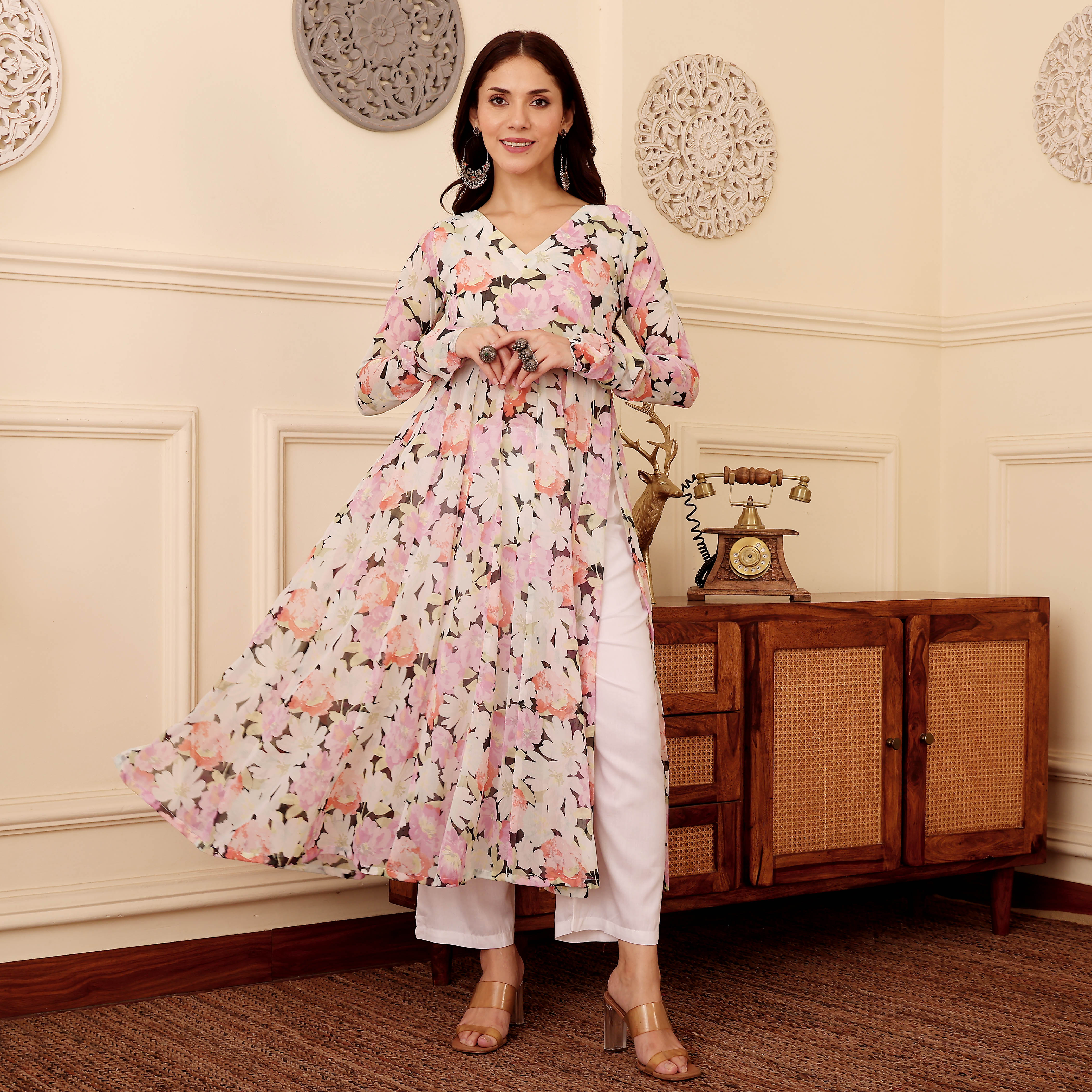 Akana Georgette Kurta