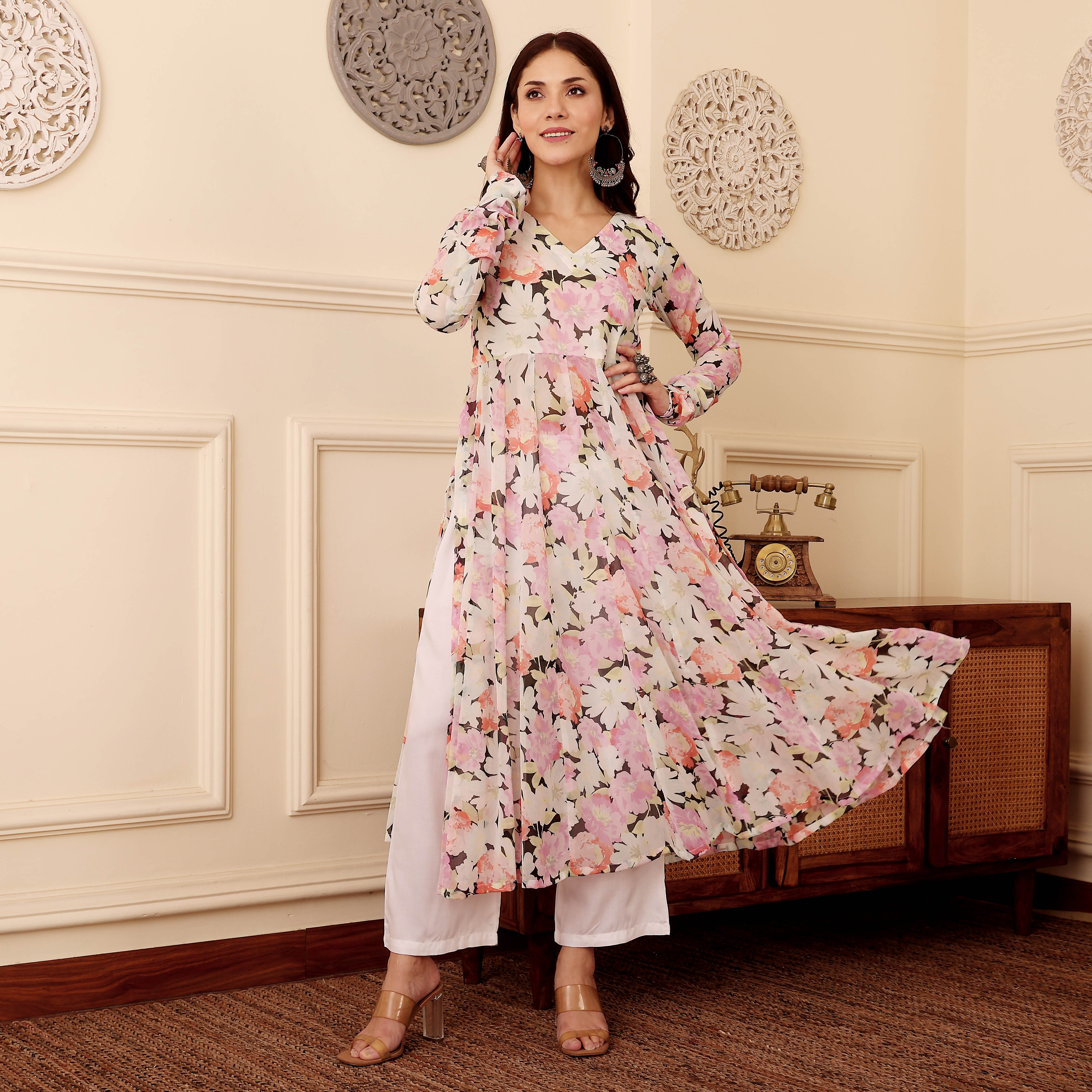 Akana Georgette Kurta