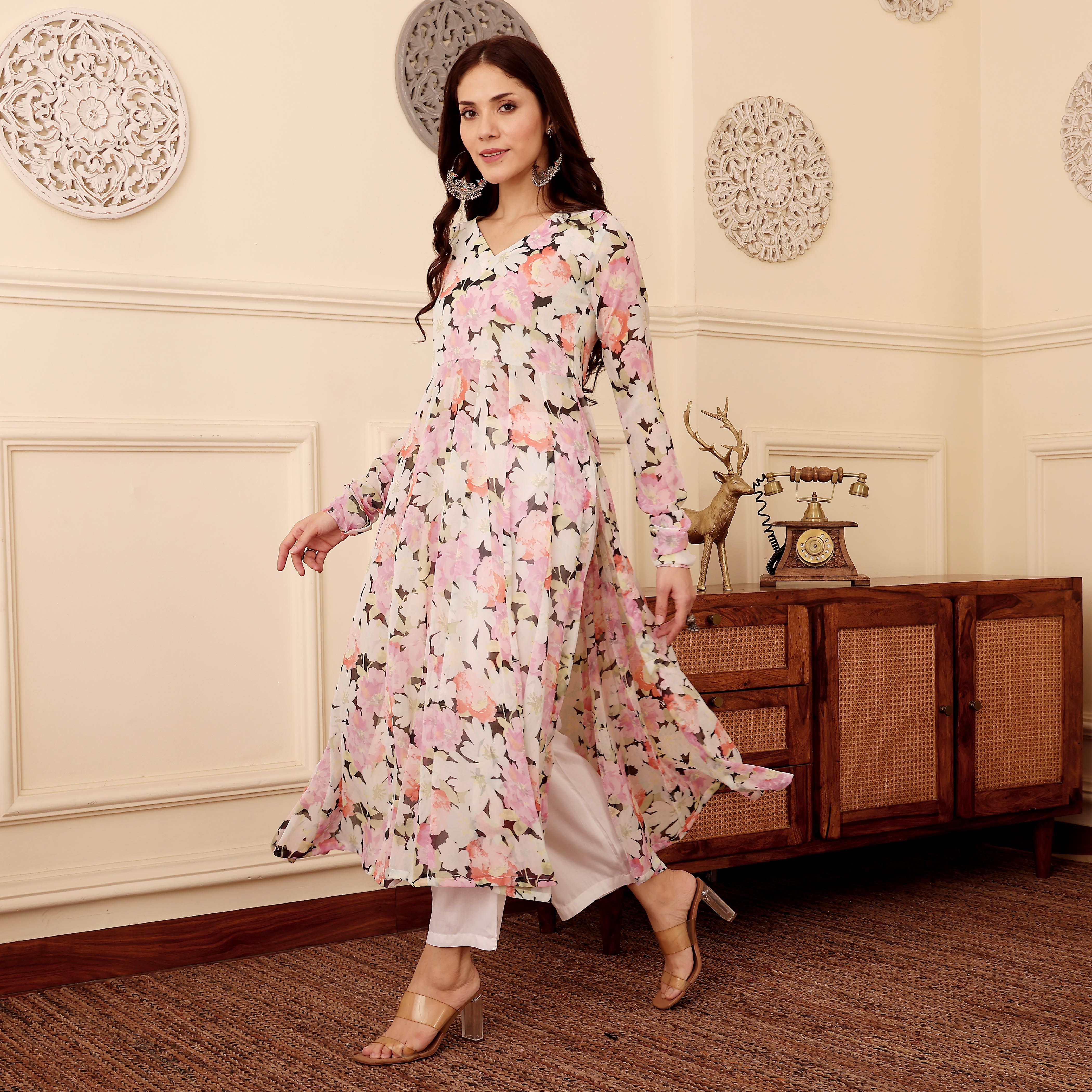 Akana Georgette Kurta