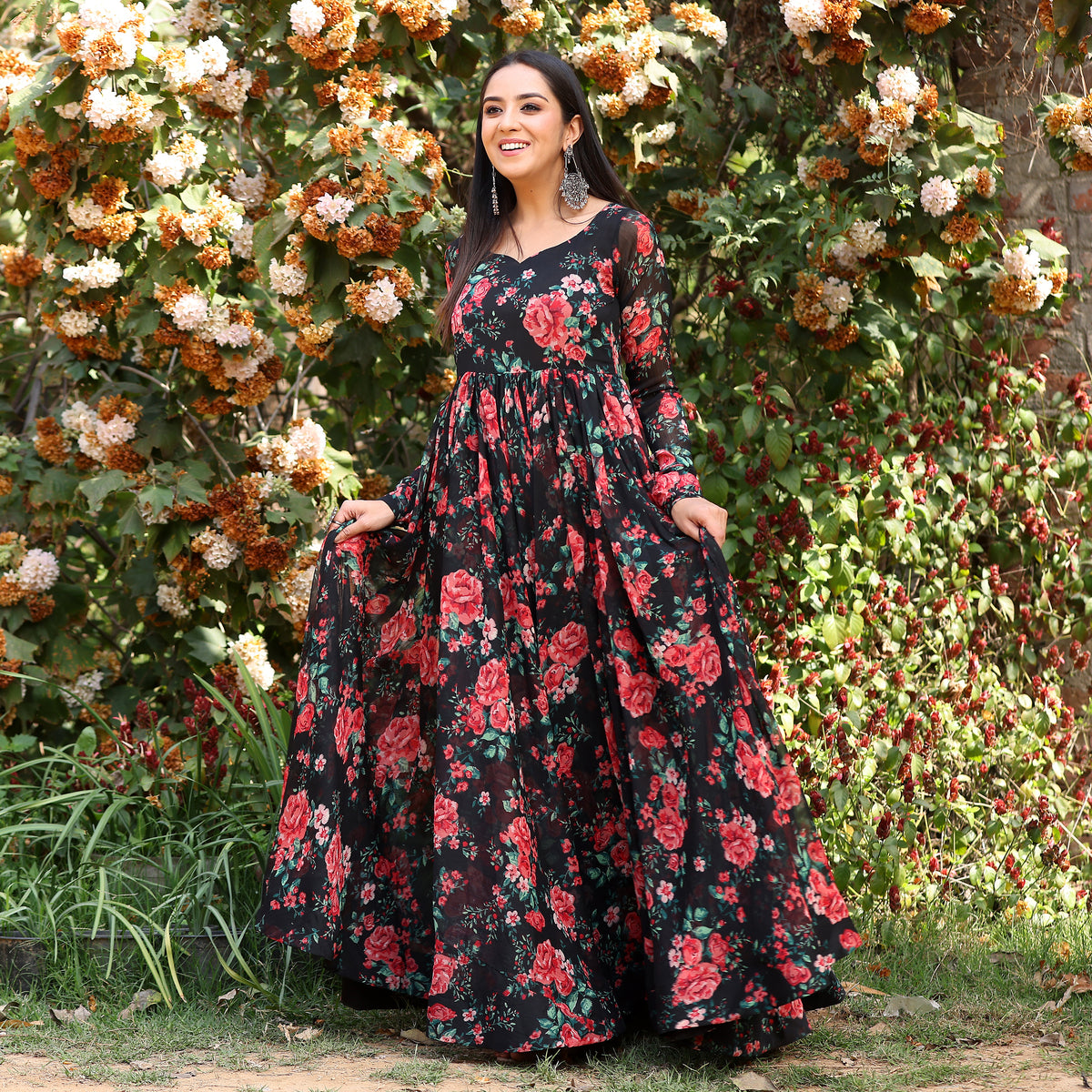 10 Times When Yeh Rishta Kya Kehlata Hai Fame Naira Aka Shivangi Joshi Gave  Fashi… | Designer party wear dresses, Indian bridesmaid dresses, Indian  designer outfits