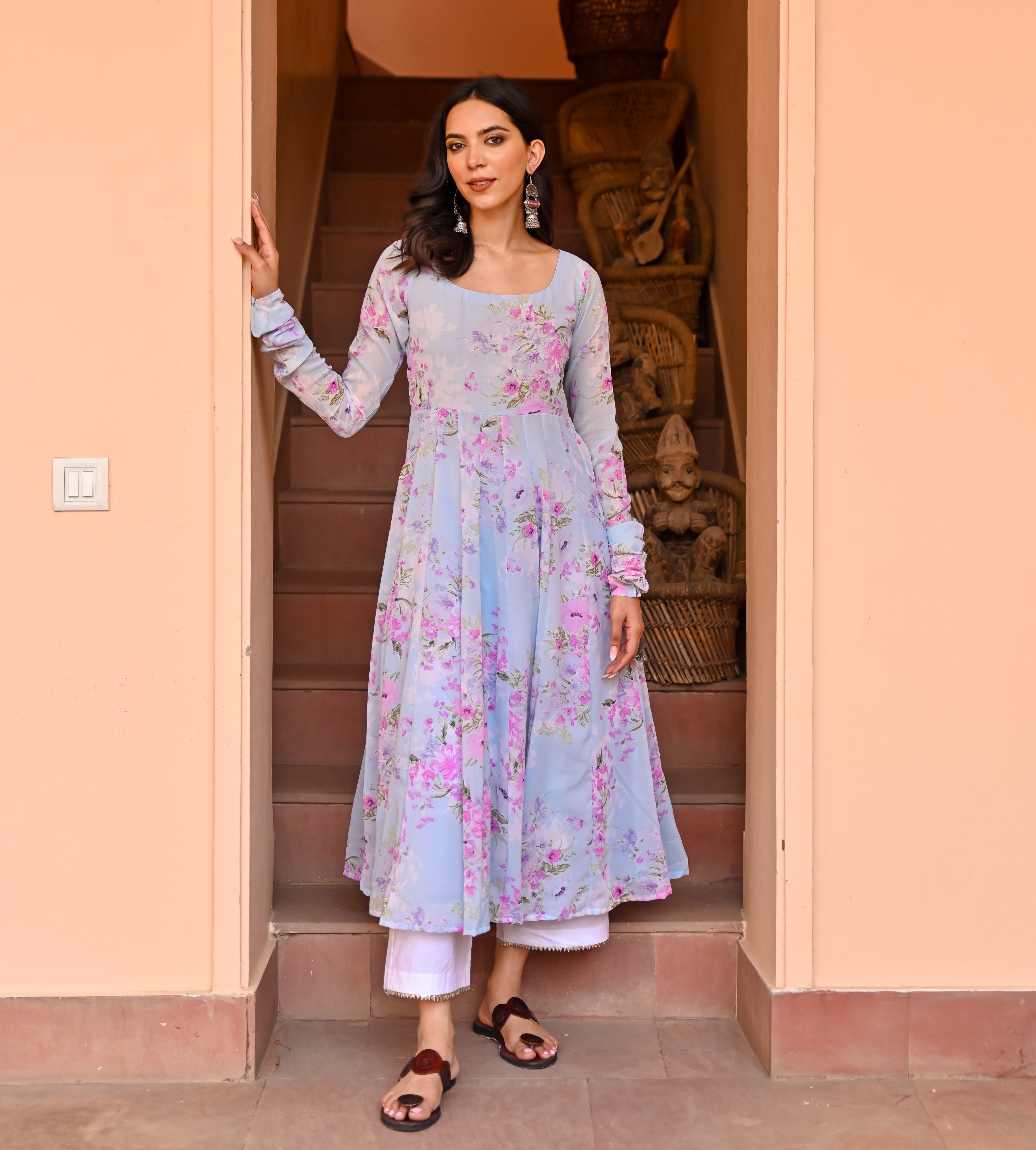 Kavisha kameez