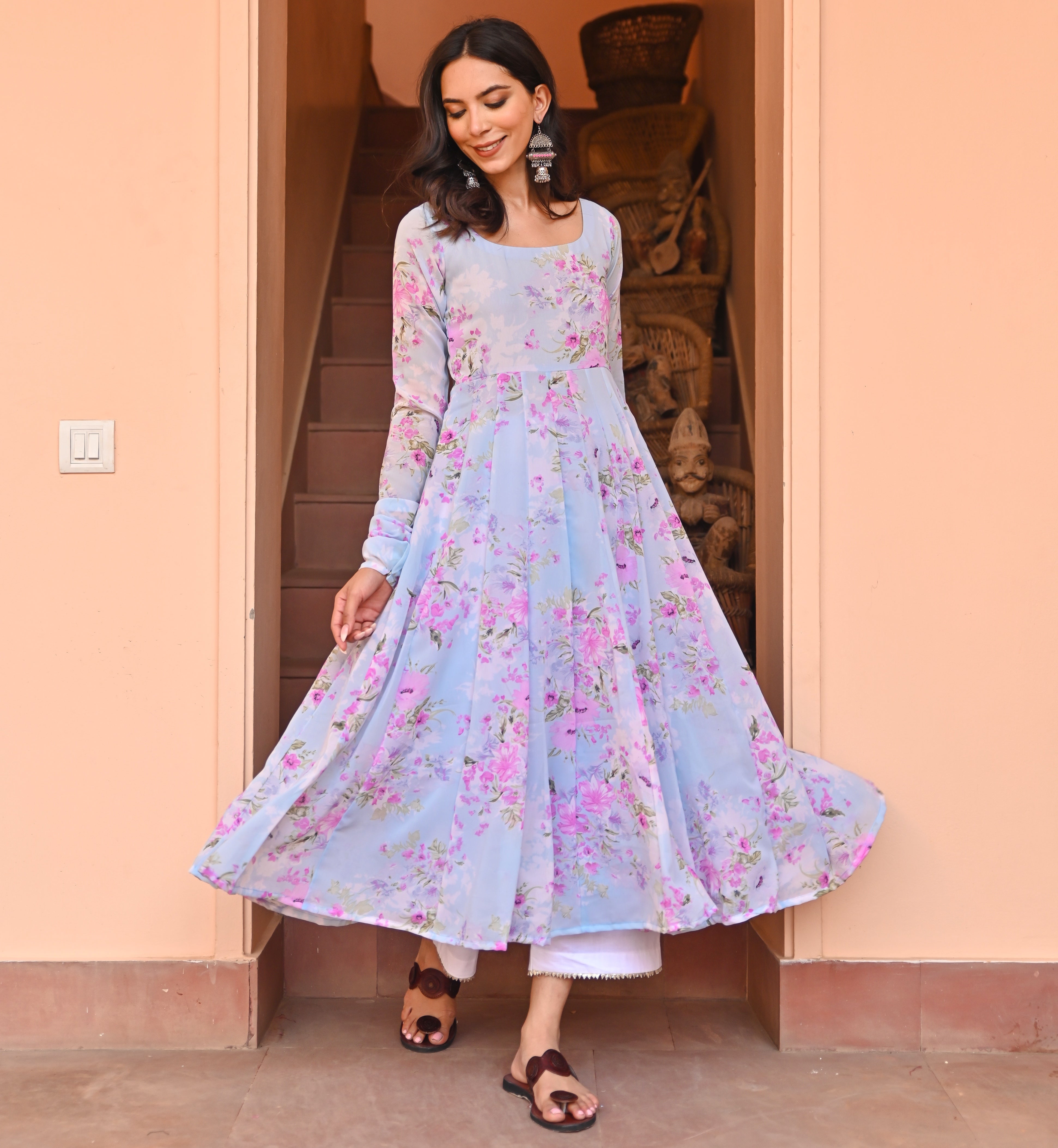 Kavisha kameez